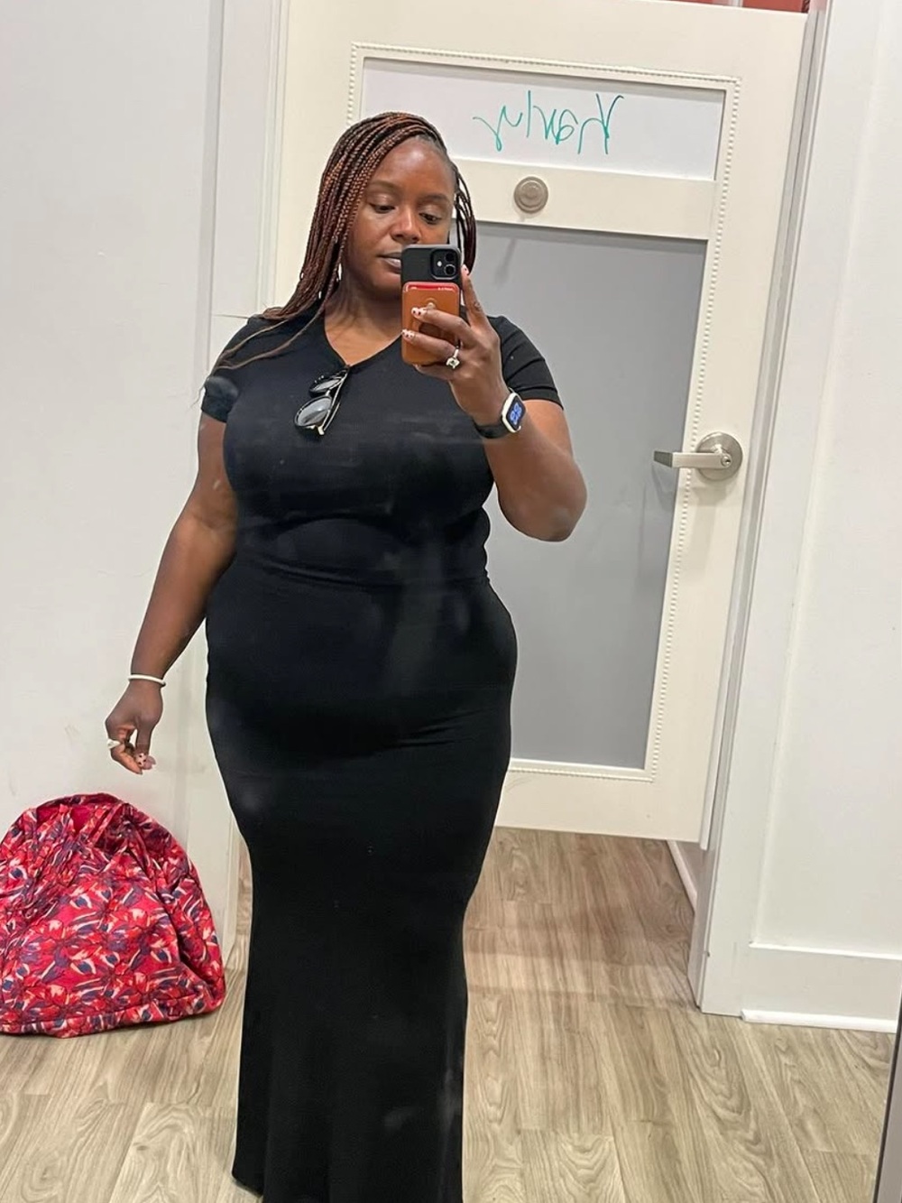 ReoRia Black Short-Sleeve Maxi Dress with Crew Neck